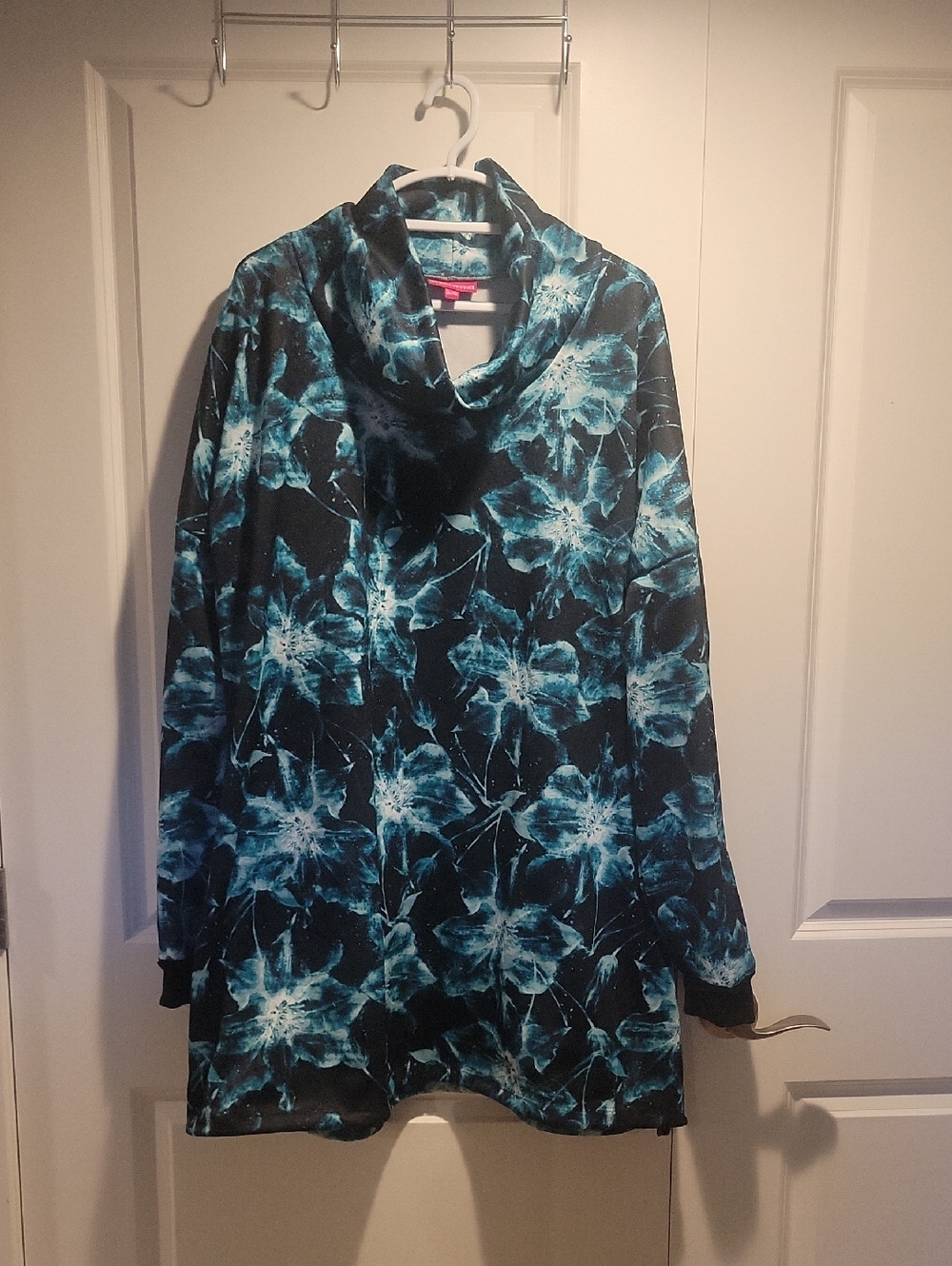 Floral Cowl Neck Tunic Top